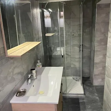 Location Mini Apartment *